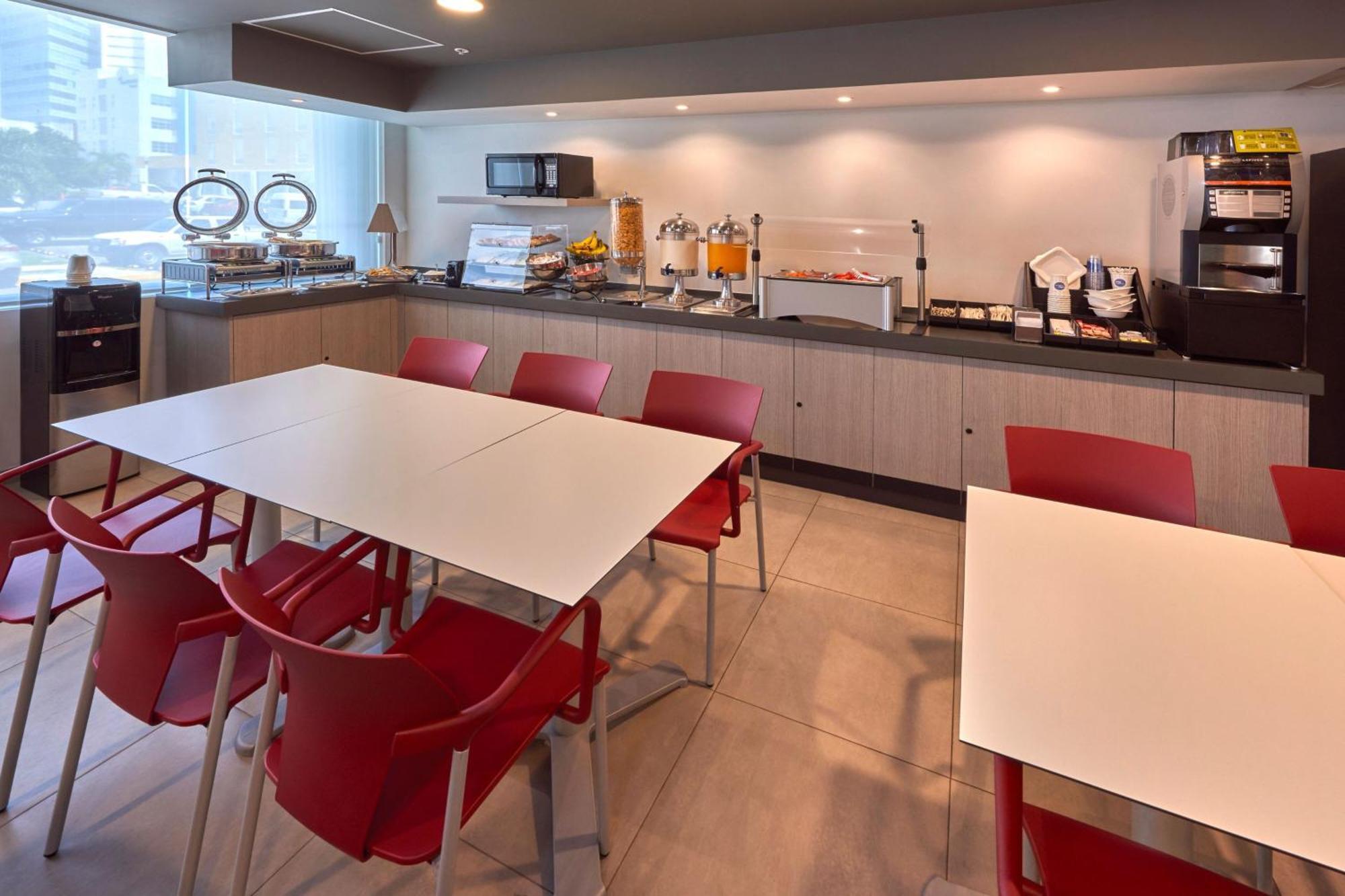 City Express Junior By Marriott Tijuana Otay Exterior photo